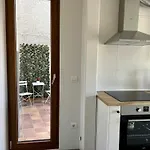 Apartman Almamater