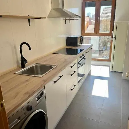 Almamater Apartment *